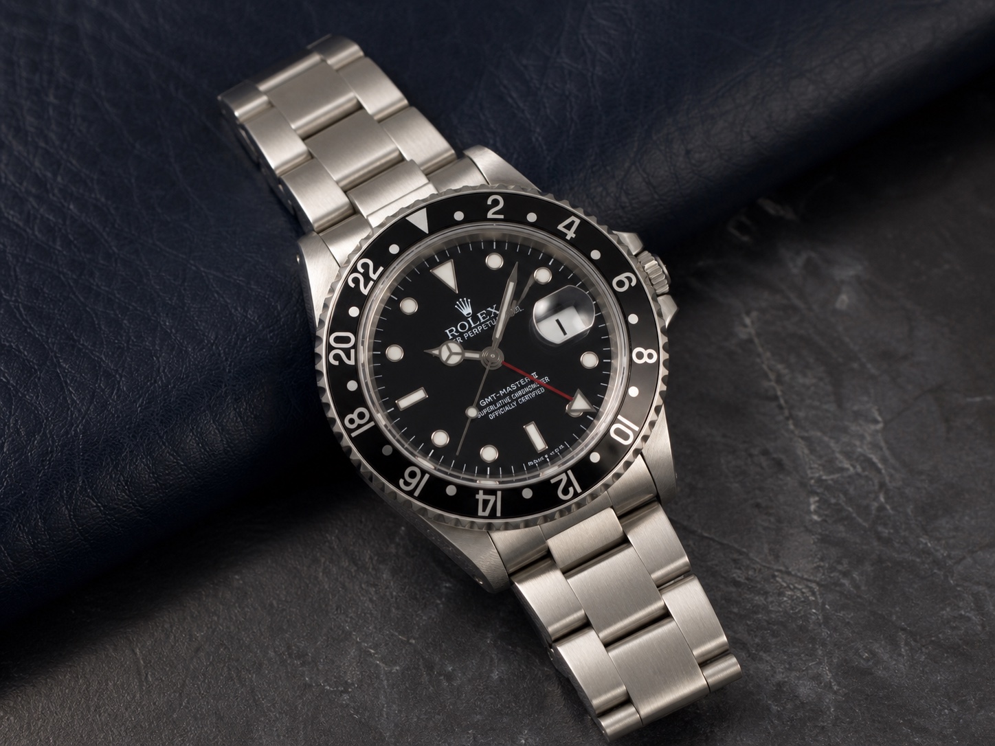 Vintage black bezel GMT-style watch from 1999